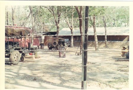 Lai_Khe_1969-70_-_Headquarters_bldgs._fs