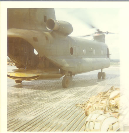 Lai_Khe_Nov_1969_-_Chinook_that_took_me_out_of_the_field_for_the_last_time._fs