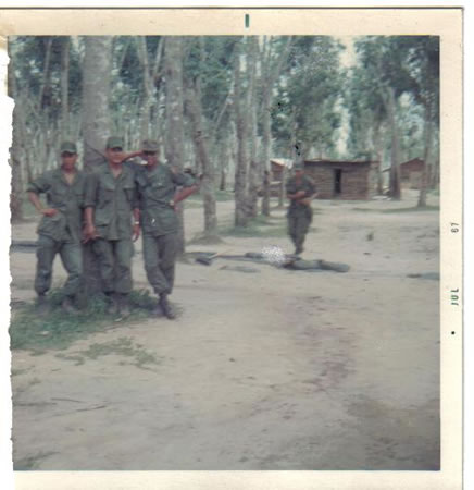Rodriques_&_Friends_-_01_fs